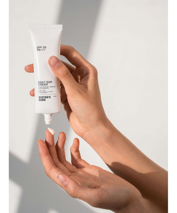 Сонцезахисний крем Sisters Aroma Daily Sun Cream SPF 30PA+++