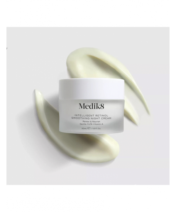 Відновлюючий та живильний нічний крем з 0,2% вітаміну А Medik8 Intelligent Retinol Smoothing Night Cream 50mL
